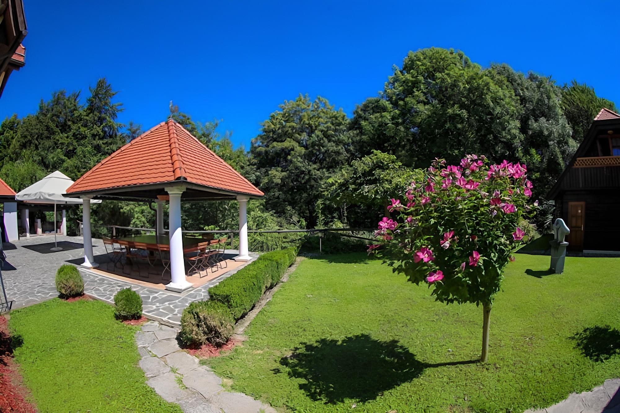 Country House Na Škaluc view 2