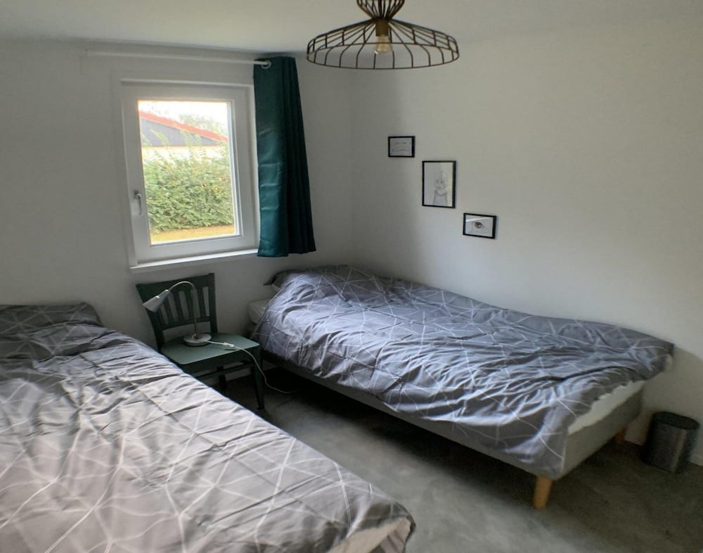 Renovated Bungalow With Garden for Families