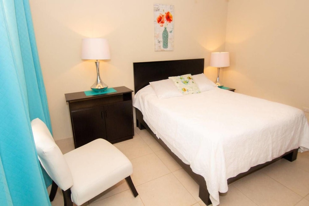Private and Spacious 5 Bedroom Villa view 5