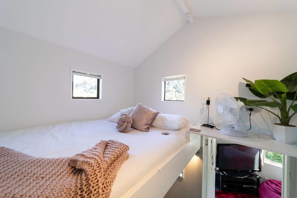 Modern Family Home 350 meters to Town Centre view 3
