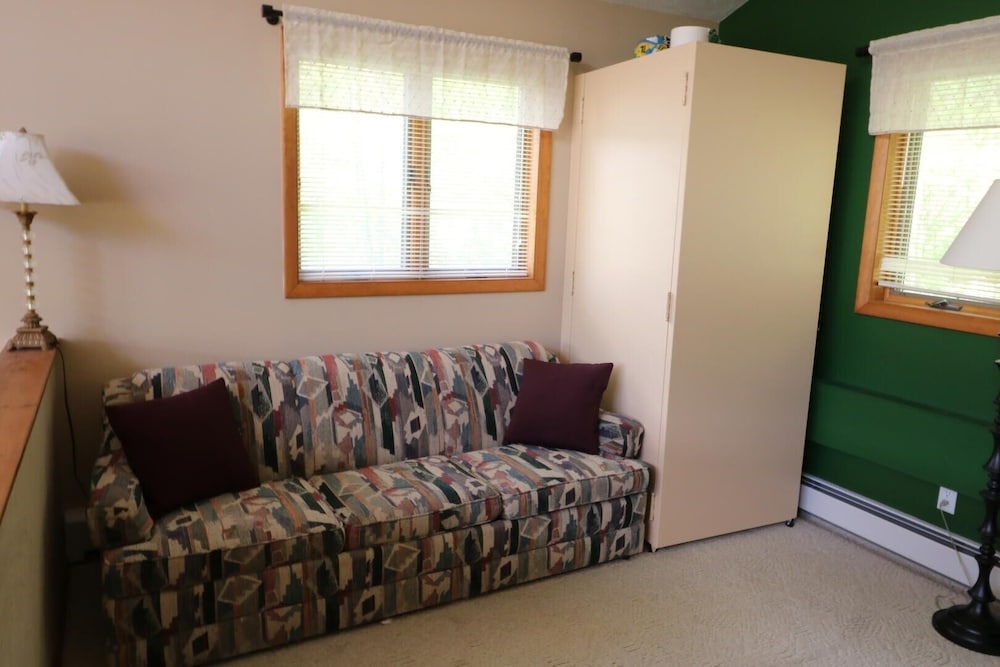 Kelley House 2 3 Bedroom Townhouse by RedAwning view 5
