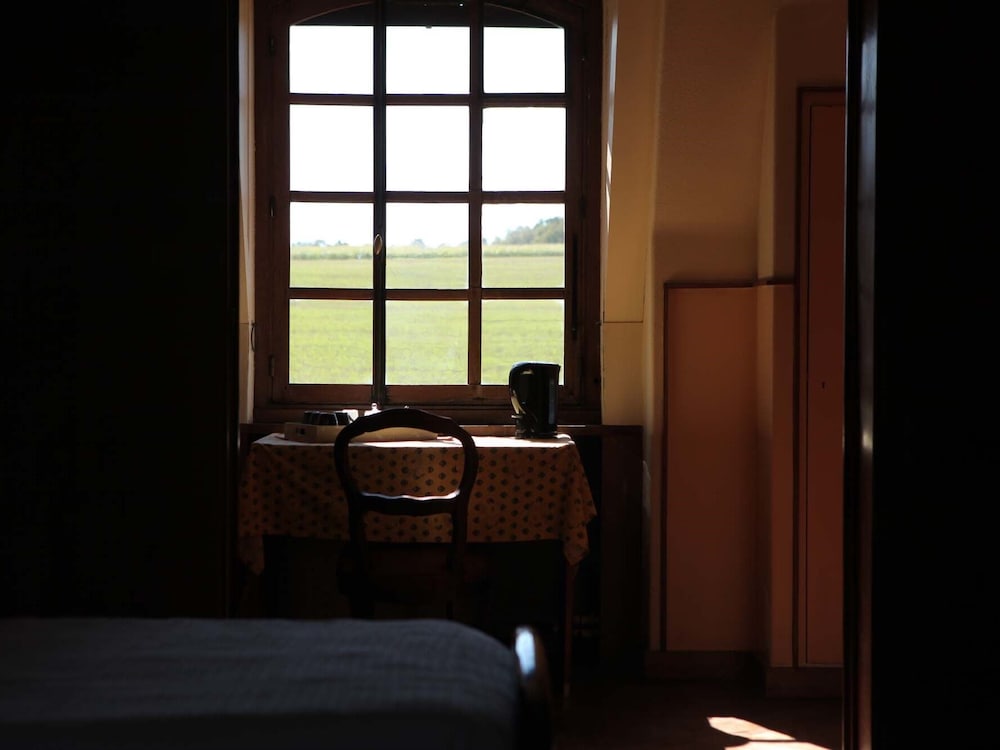 Le Logis D'arniere