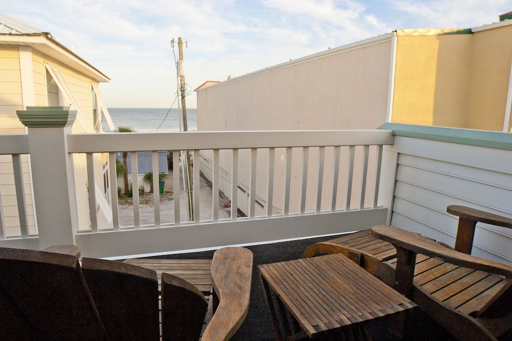 Desoto Beach Bed & Breakfast