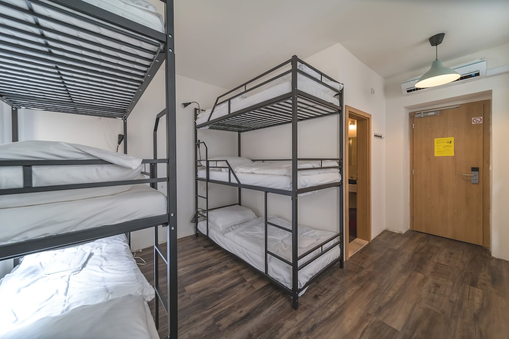 Hostel Orange