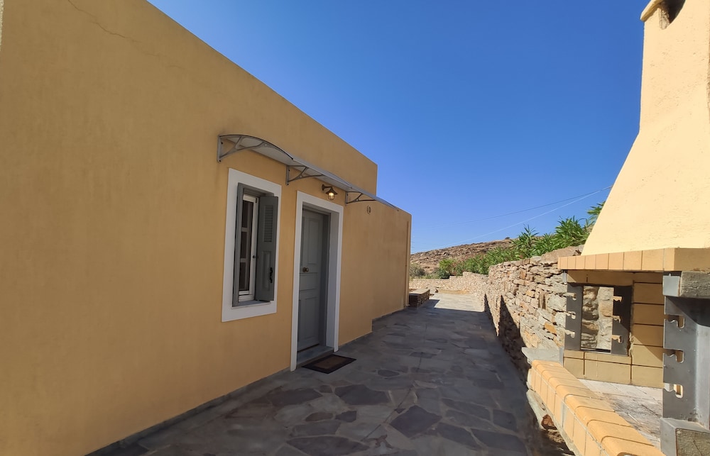 Porto Koundouros Beach and Villas