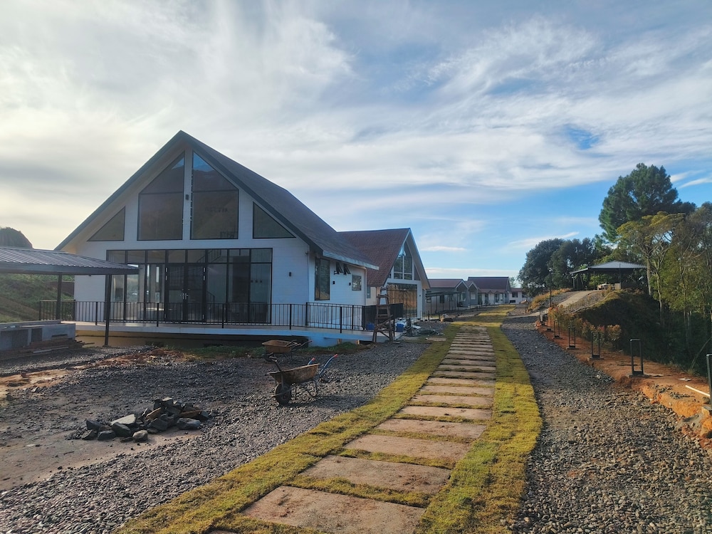 The Pampines Villa
