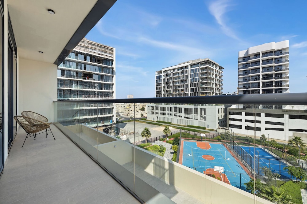 Stylish 1BR Near Museum of the Future