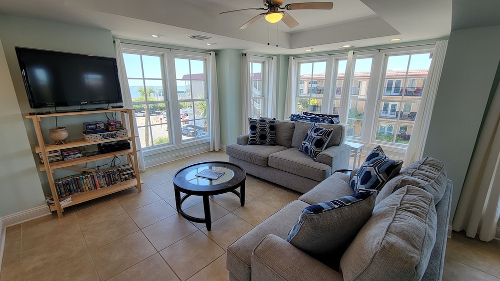 Pier Walk Unit C by Tybee Vacation Rentals