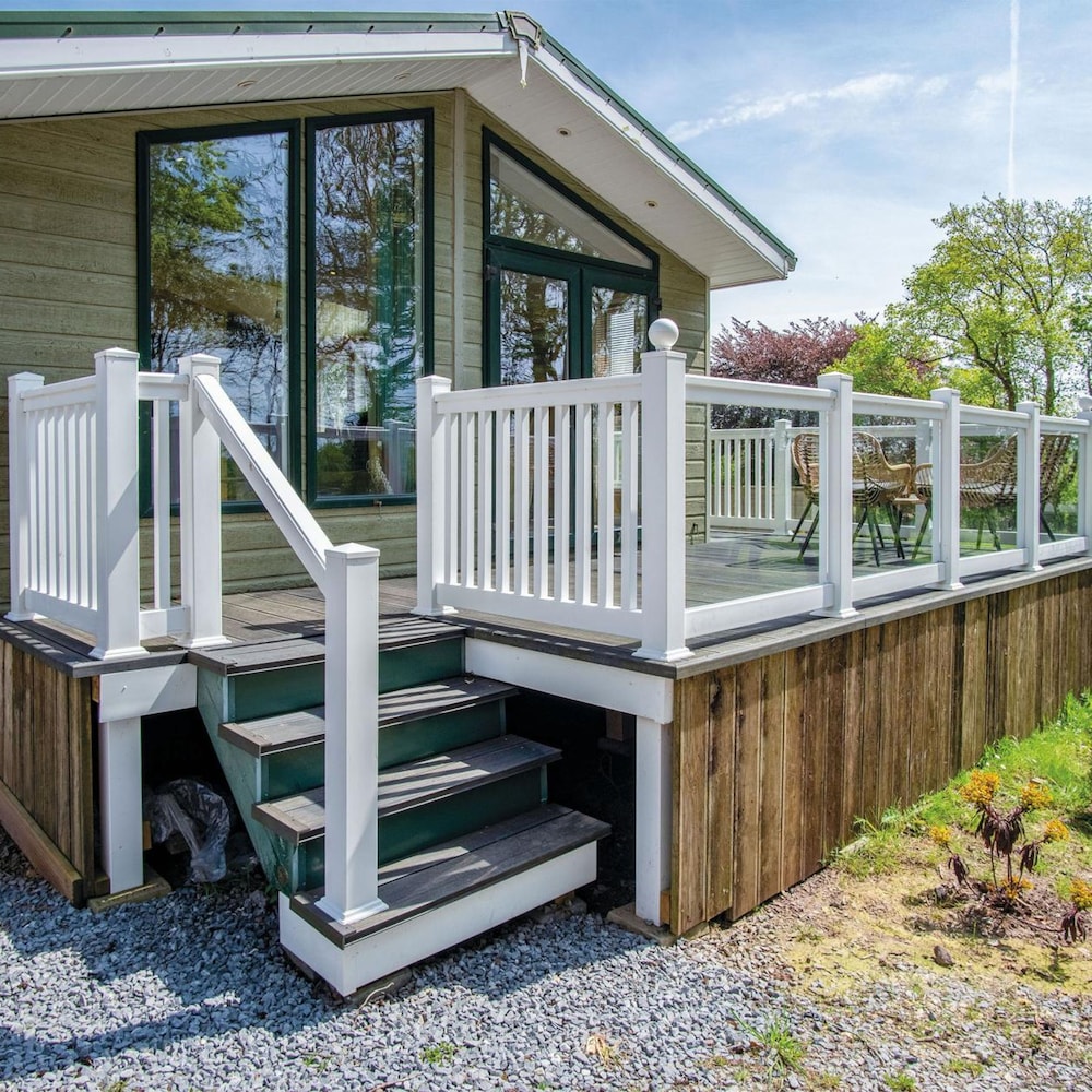 5 Manor Lodge - 2 Bedroom Lodge - Pendine