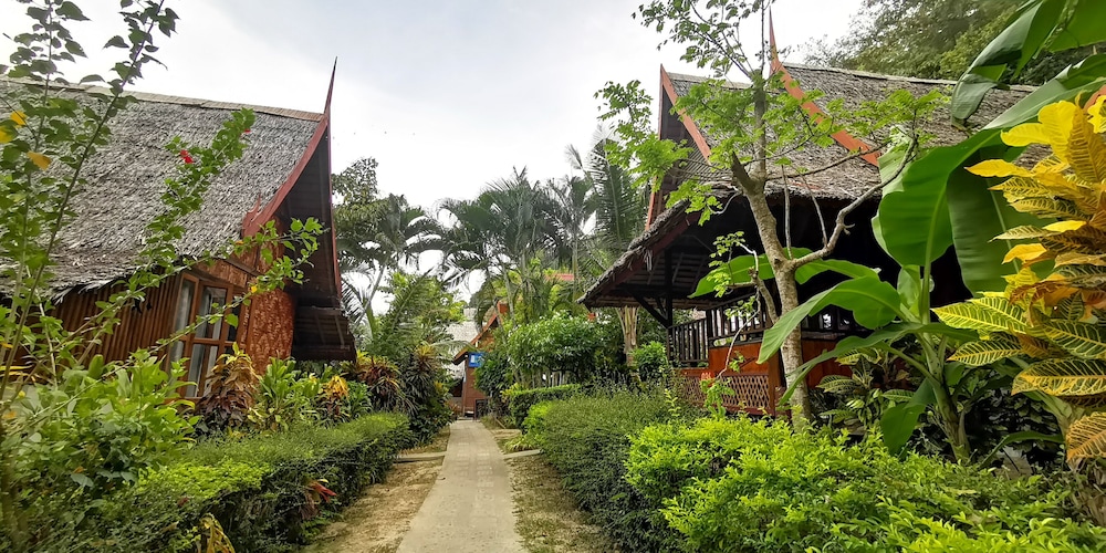 Phi Phi Relax Beach Resort