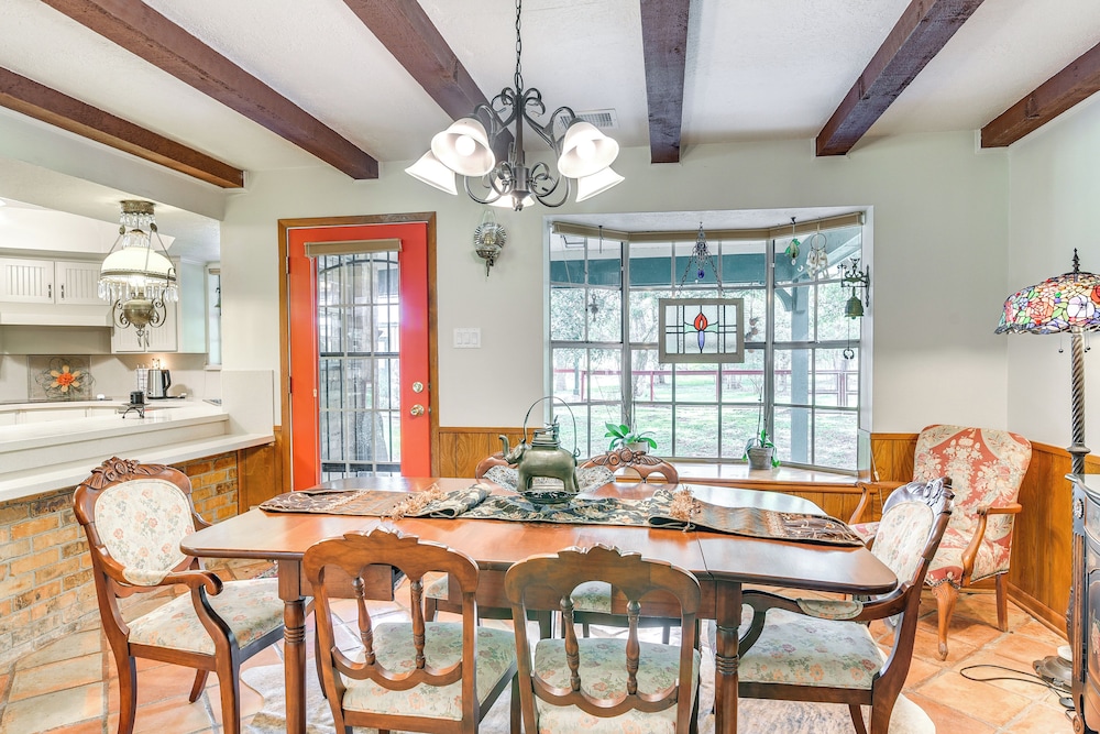 Family Home on 30 Acres in Manvel!