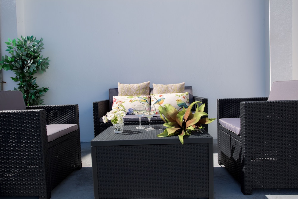 Hotel Azores Horta Apartments - Image 1