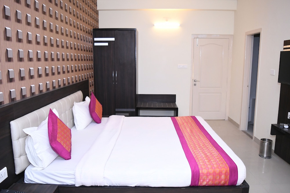 Ganga Darshanam Guest House view 4