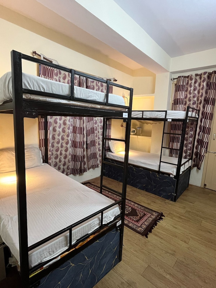 Shimla Hill View Hostel