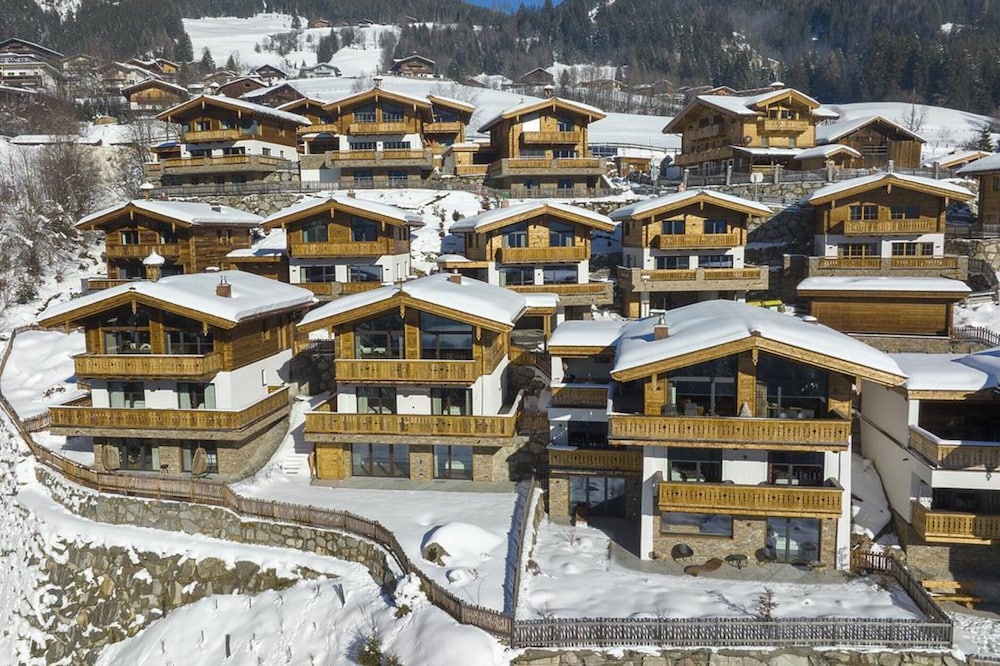 Ski-friendly Chalet in Neukirchen