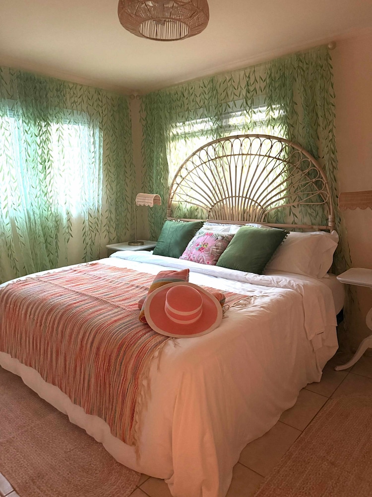 Brand New Coral Reef Suite Located in Paradise Island Estate
