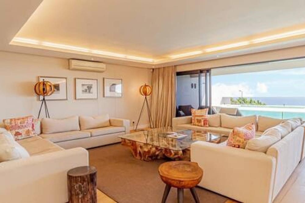 Large 3 Bedroom Apartment w Private Pool Casablanca