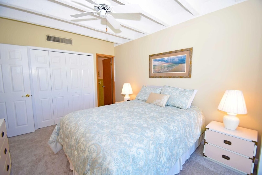 Jada 1f - Ocean City, Md 2 Bedroom Apts by RedAwning view 4