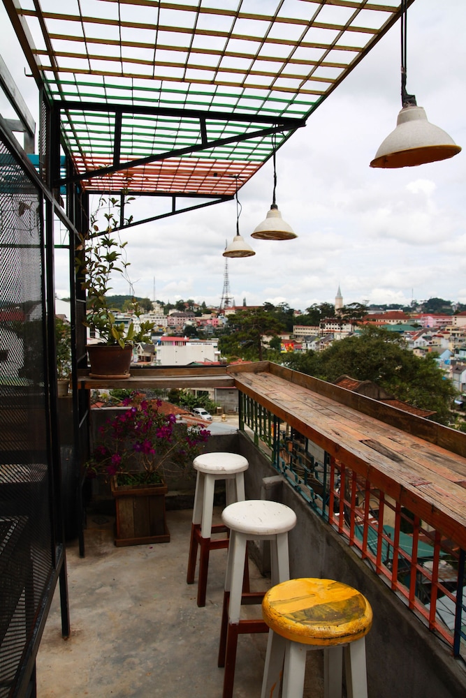 Gaia Hostel