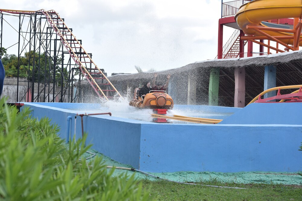 Fun City Water & Theme Park view 3