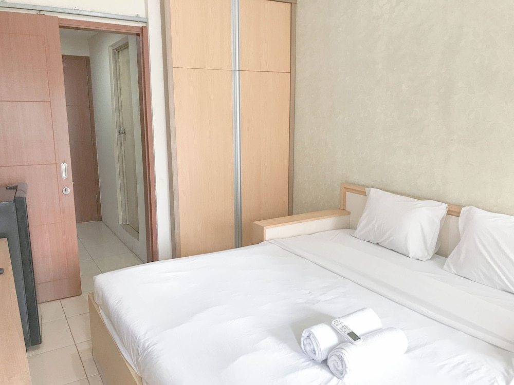 Wonderful 1Br Without Livingroom At Pavilion Permata Apartment