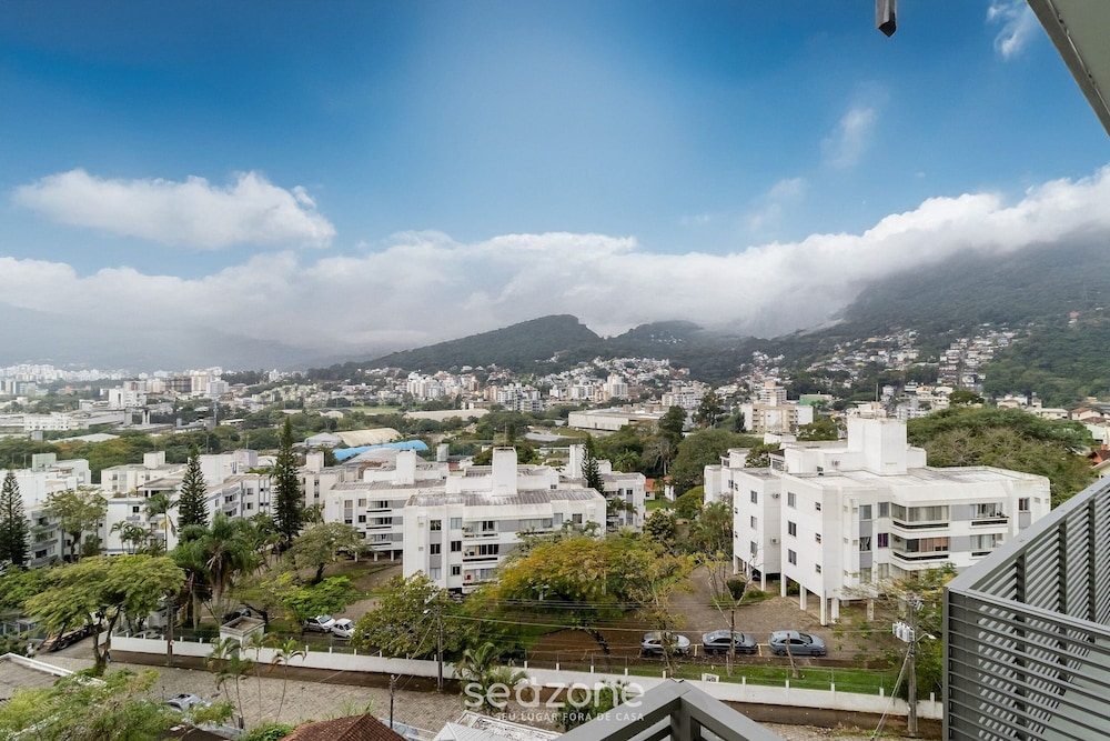 Apartments Just a few Minutes From Ufsc, Condo With Laundry Facilities