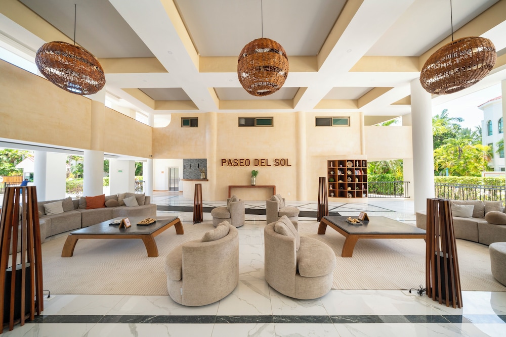Luxury 2BR Condo with Pool - Paseo del Sol Playacar