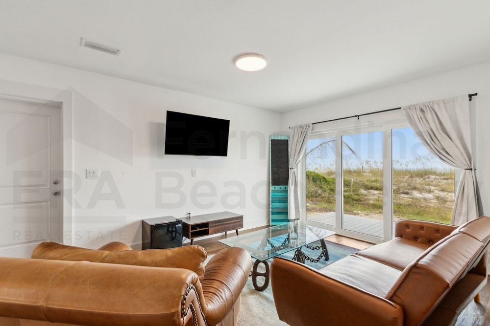 1088 S. Fletcher Ave 5 Bedroom Home