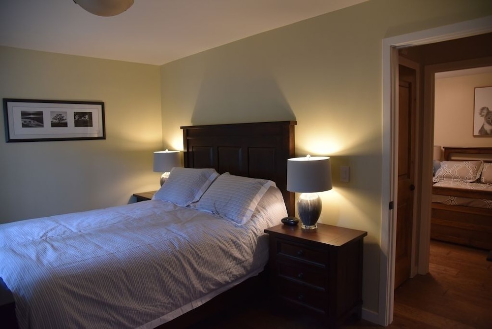 2375s Sierra House Retreat 4 Bedroom Home