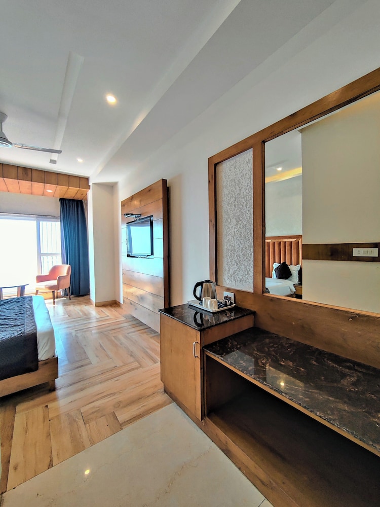 Photo 7
