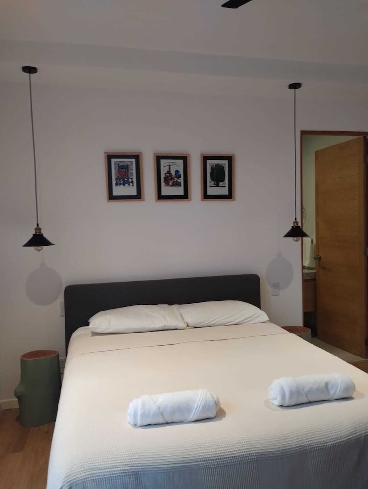 Bright & sweet unit in middle Polanco