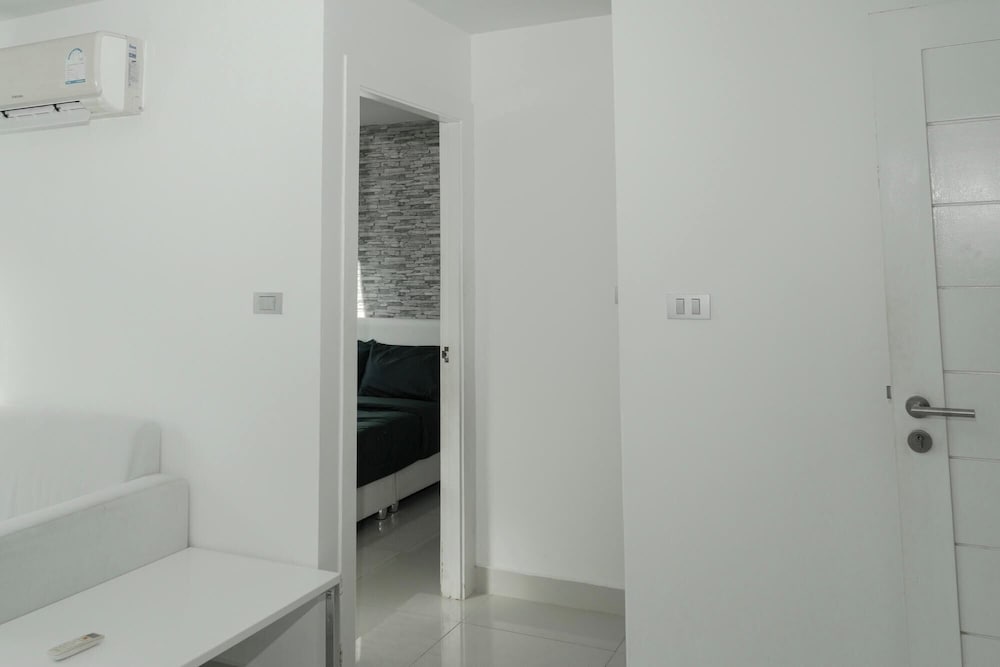 Amazon Apartments by Apartwell