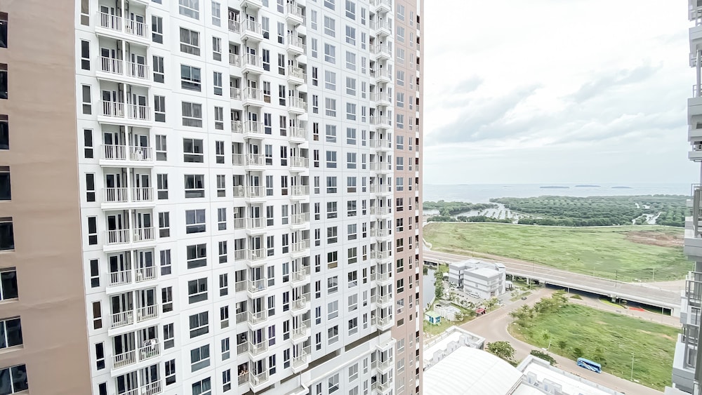Cozy Style Studio Apartment at Tokyo Riverside PIK 2