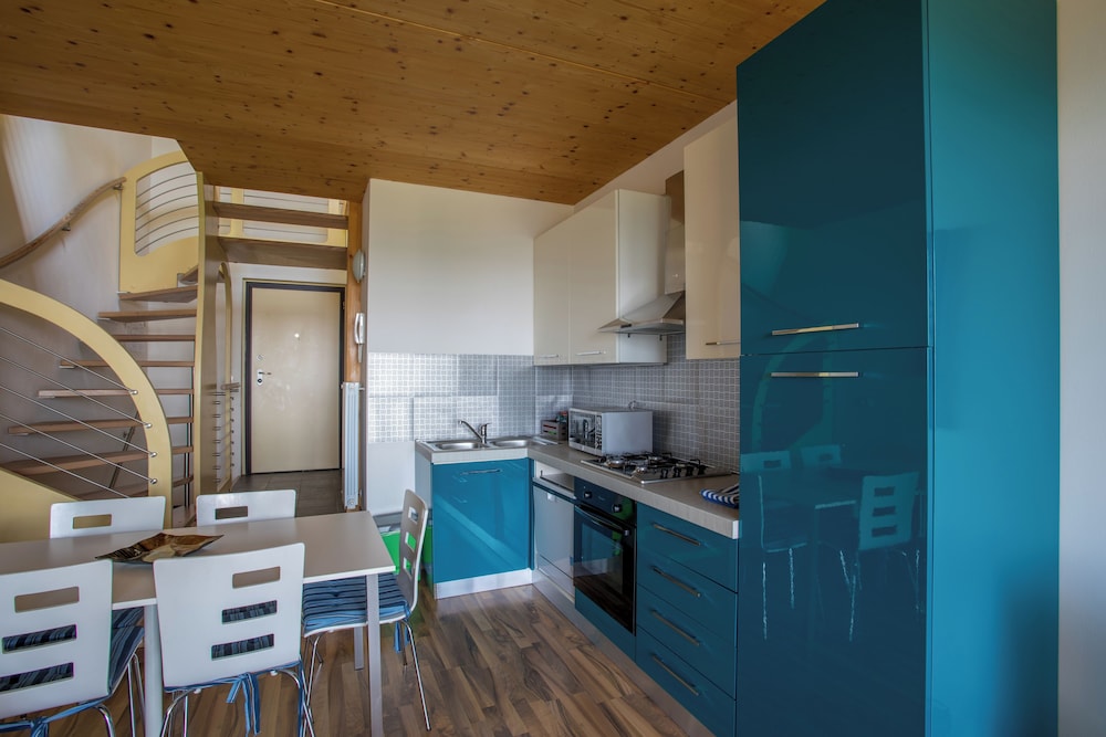 Terraced House With Shared Pool