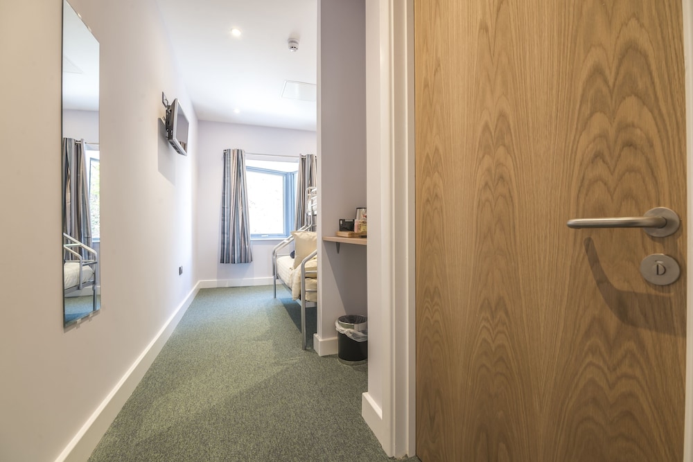 Ocean Cabins - Saundersfoot view 5