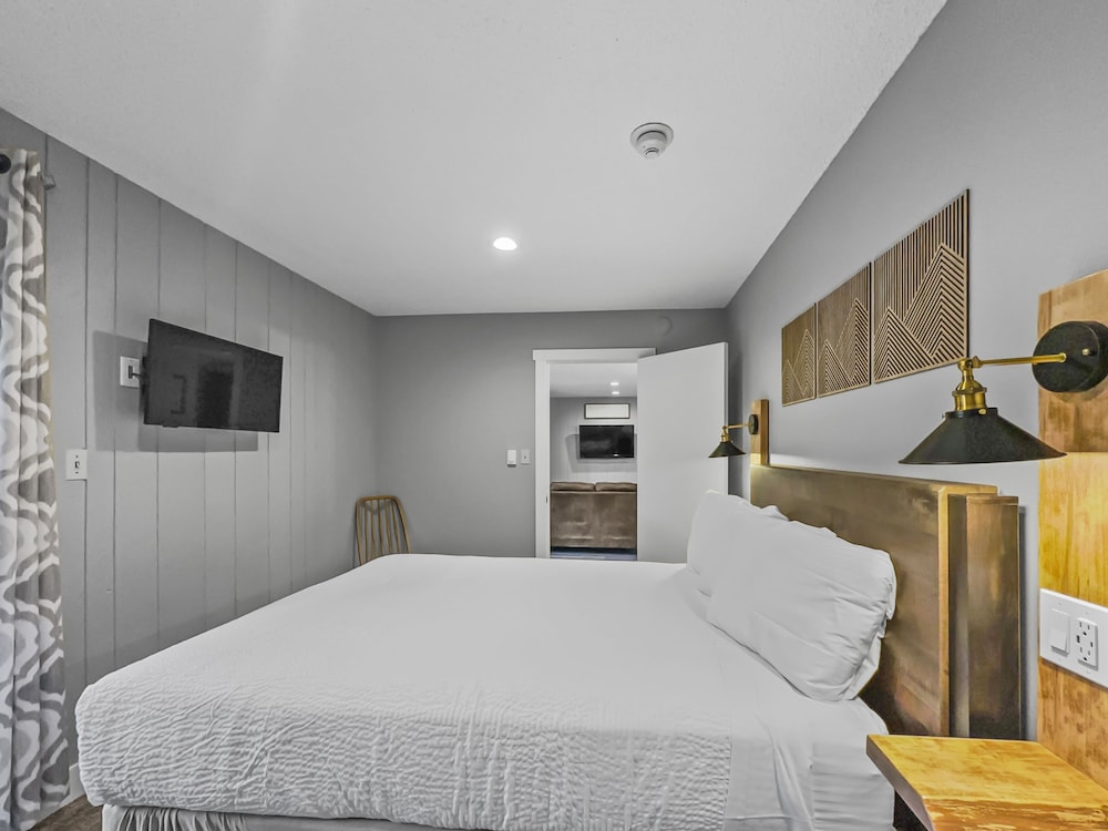 Cm325/29 Copper Mtn Inn 2br 2ba 2 Bedroom Condo by RedAwning view 3