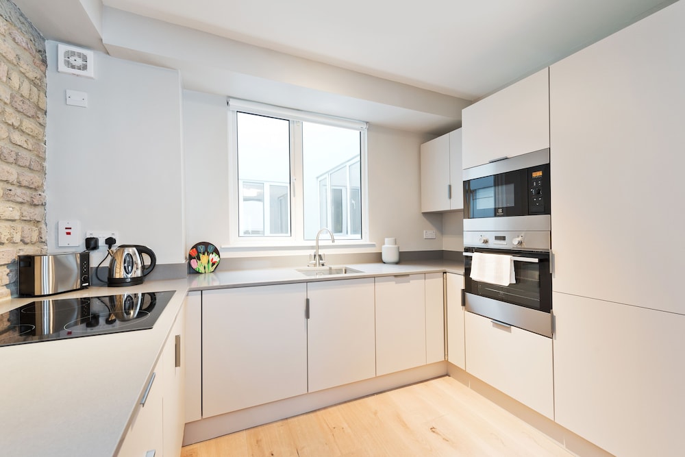 Temple Bar Crowne Square Apartments