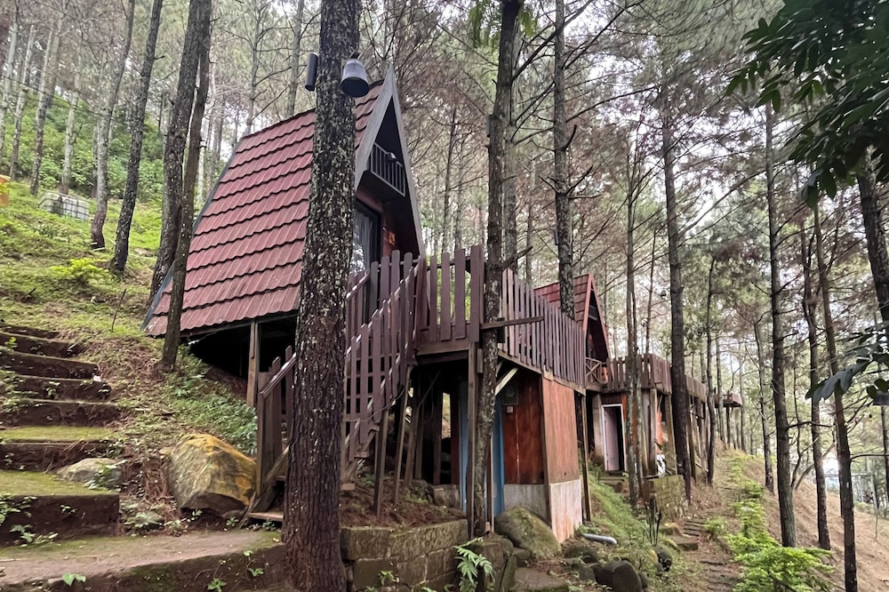 Alas Pacet by TwoSpaces Mojokerto