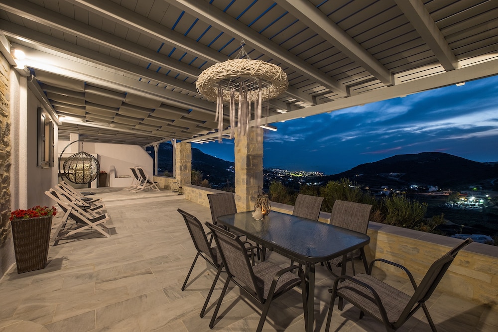Paros Nereids Villas