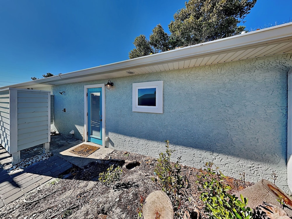 A Stone's Throw by Southern Vacation Rentals