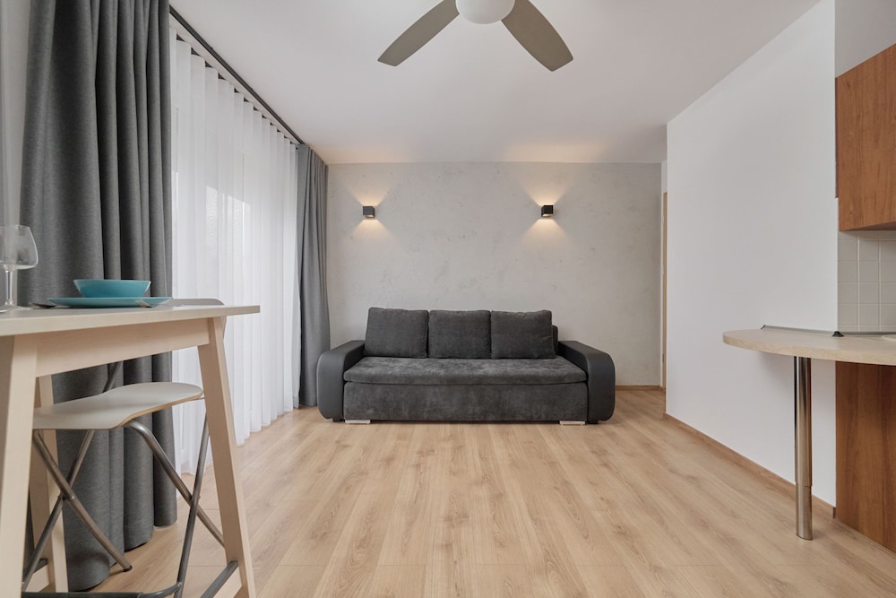 Studio Wroclaw Center by Renters view 2