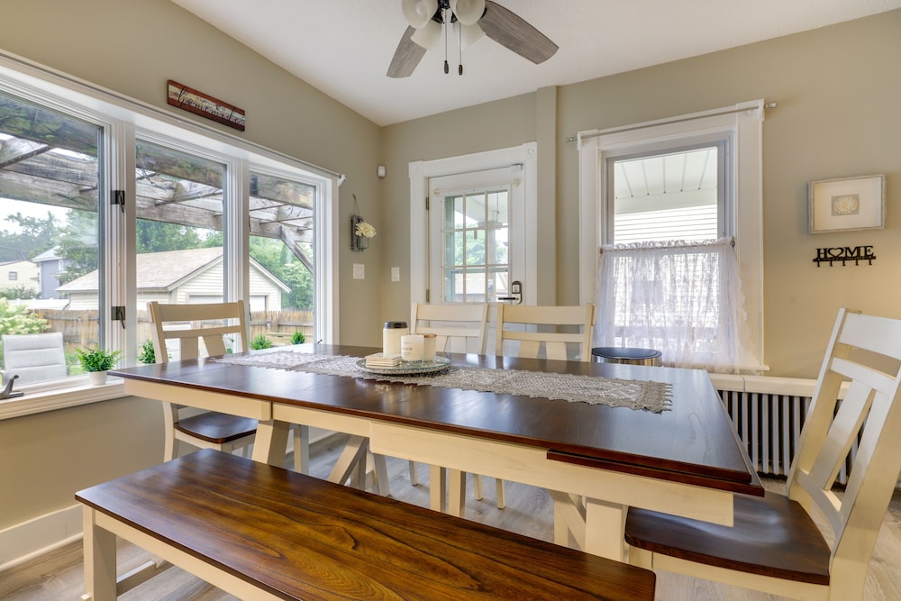Cozy Springfield Vacation Rental Near Downtown