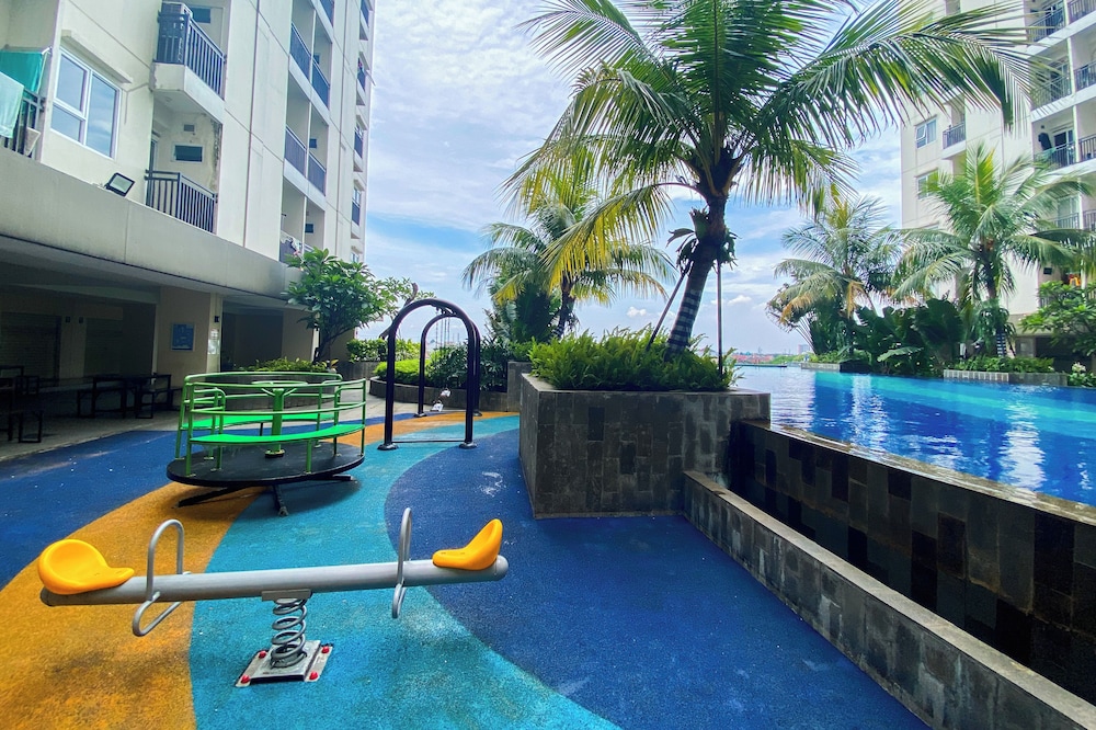 Nice and Comfy Studio at Cinere Resort Apartment