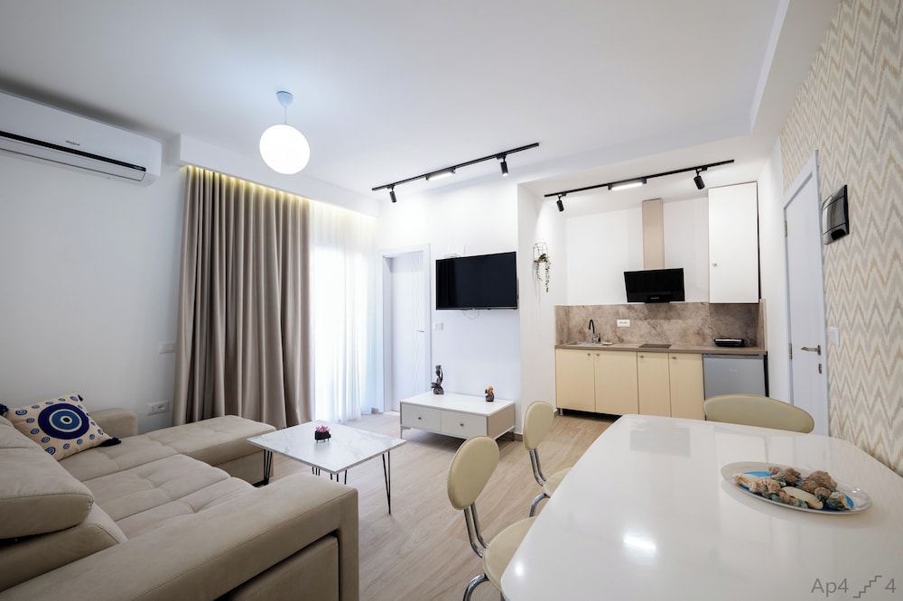 Al Mare Rooms - Sarande