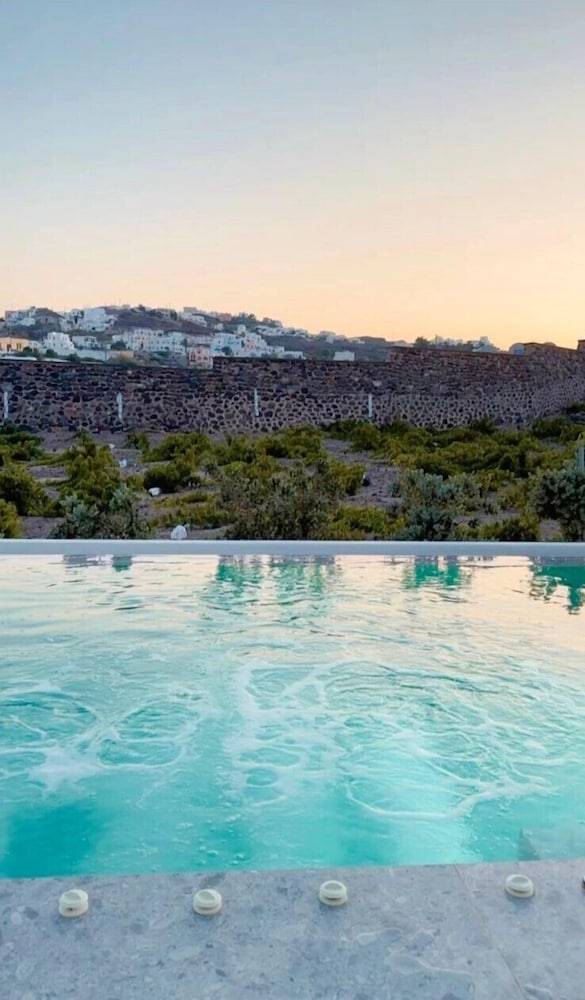 Vineyard Exclusive Suites