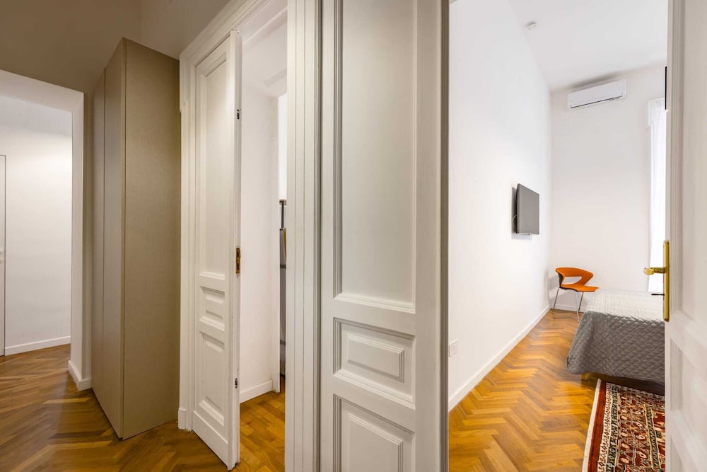 Thelos Apartment