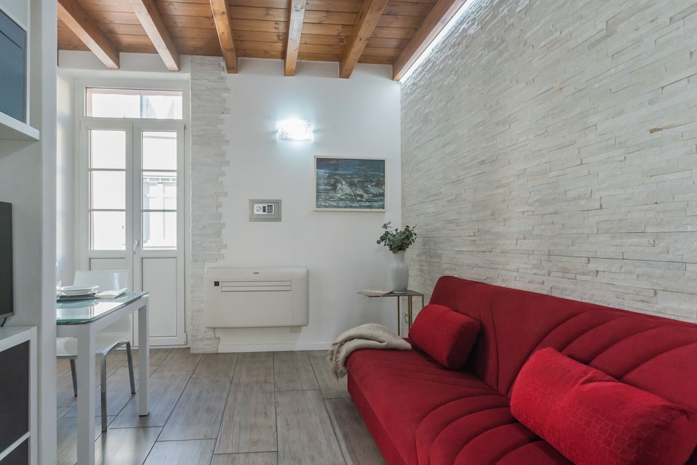 Domus in Como by Rent all Como