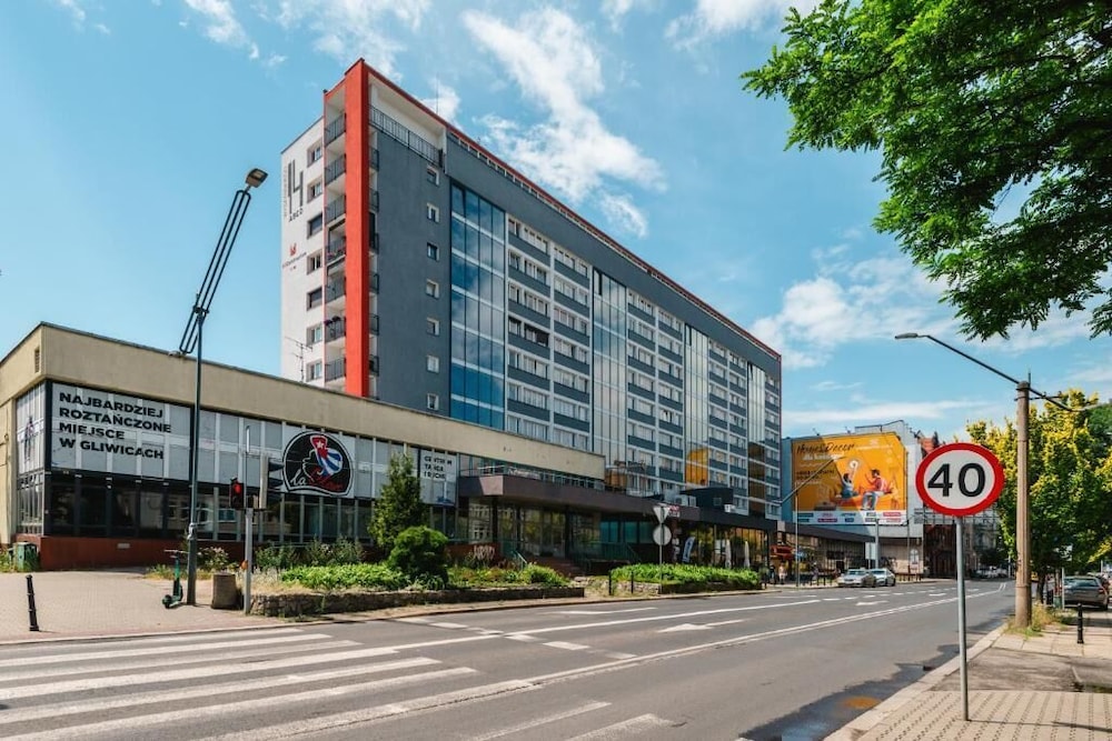 Onyx - by Kairos Apartments
