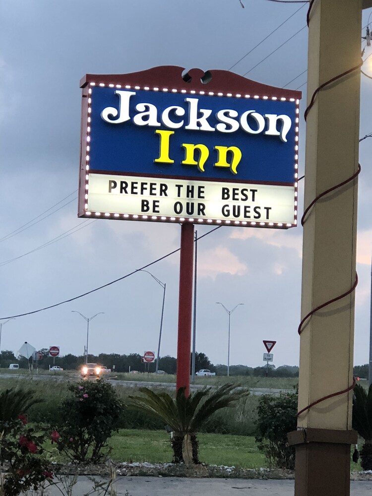 Jackson Inn
