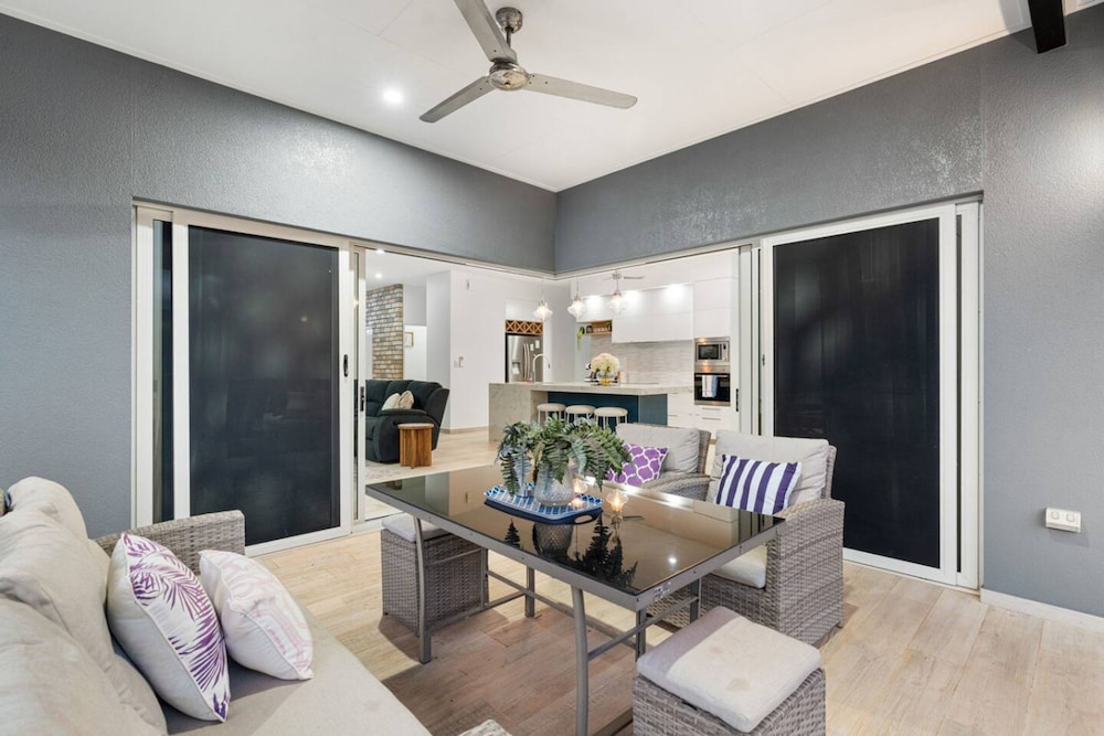 Zenhouse Solstice Designer 4-br Executive Retreat